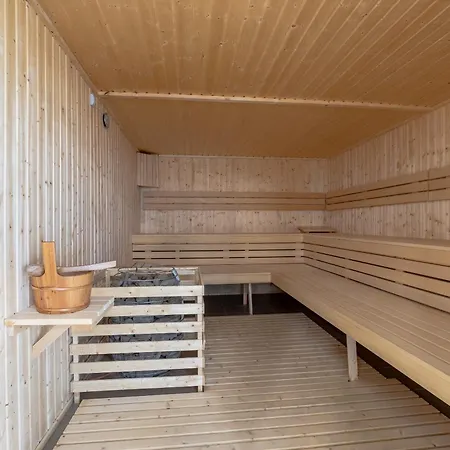 Bursztynowy By Major Domus Club